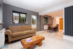 Seating Area / Dining Room- click for photo gallery
